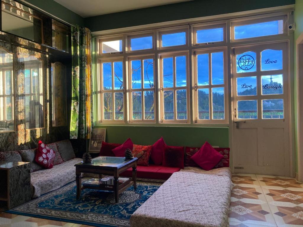Zu-Zu Hostels Шимла Экстерьер фото