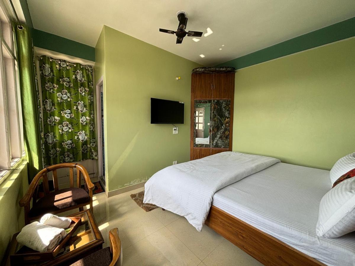 Zu-Zu Hostels Шимла Экстерьер фото